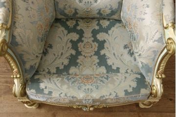中古　美品　イタリア高級家具　ロココ調　Mario Colciago&Figli(マリオ・コルチャゴ)　Fratelli Origgi(フラテッリ・オリッジ)　エレガントな佇まいの1人掛けソファ(アームチェア、ラウンジチェア、椅子、1P)(定価約60万円)(R-054458)