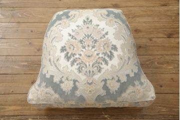 中古　美品　イタリア高級家具　ロココ調　Mario Colciago&Figli(マリオ・コルチャゴ)　Fratelli Origgi(フラテッリ・オリッジ)　エレガントな佇まいの1人掛けソファ(アームチェア、ラウンジチェア、椅子、1P)(定価約60万円)(R-054459)