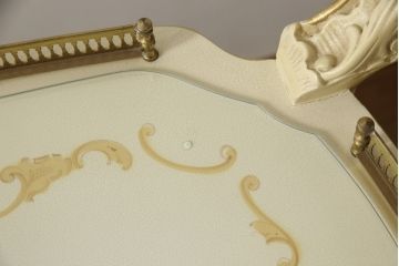中古　美品　SILIK(シリック)　気品溢れる佇まいが目を引くワゴンテーブル(トロリー、キッチンワゴン)(R-054460)