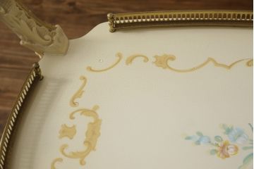 中古　美品　SILIK(シリック)　気品溢れる佇まいが目を引くワゴンテーブル(トロリー、キッチンワゴン)(R-054460)