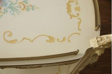 中古　美品　SILIK(シリック)　気品溢れる佇まいが目を引くワゴンテーブル(トロリー、キッチンワゴン)(R-054460)