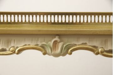 中古　美品　SILIK(シリック)　気品溢れる佇まいが目を引くワゴンテーブル(トロリー、キッチンワゴン)(R-054460)
