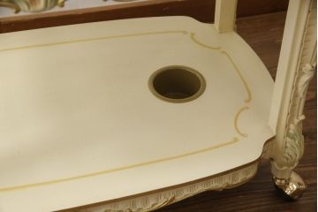 中古　美品　SILIK(シリック)　気品溢れる佇まいが目を引くワゴンテーブル(トロリー、キッチンワゴン)(R-054460)
