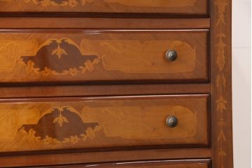 中古　美品　イタリア輸入家具　細やかな象嵌細工と脚の真鍮金具が美しいチェスト(引き出し、縦型チェスト)(R-054461)