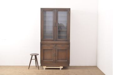 中古　神戸洋家具　永田良介商店　直線的でスッキリした佇まいが魅力的なキャビネット(食器棚、戸棚、収納棚)(R-054463)