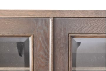 中古　神戸洋家具　永田良介商店　直線的でスッキリした佇まいが魅力的なキャビネット(食器棚、戸棚、収納棚)(R-054463)