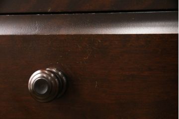 中古　希少サイズ　北海道民芸家具　丁度いいサイズ感が魅力的な縦型チェスト(引き出し、収納タンス、和たんす)(R-054476)