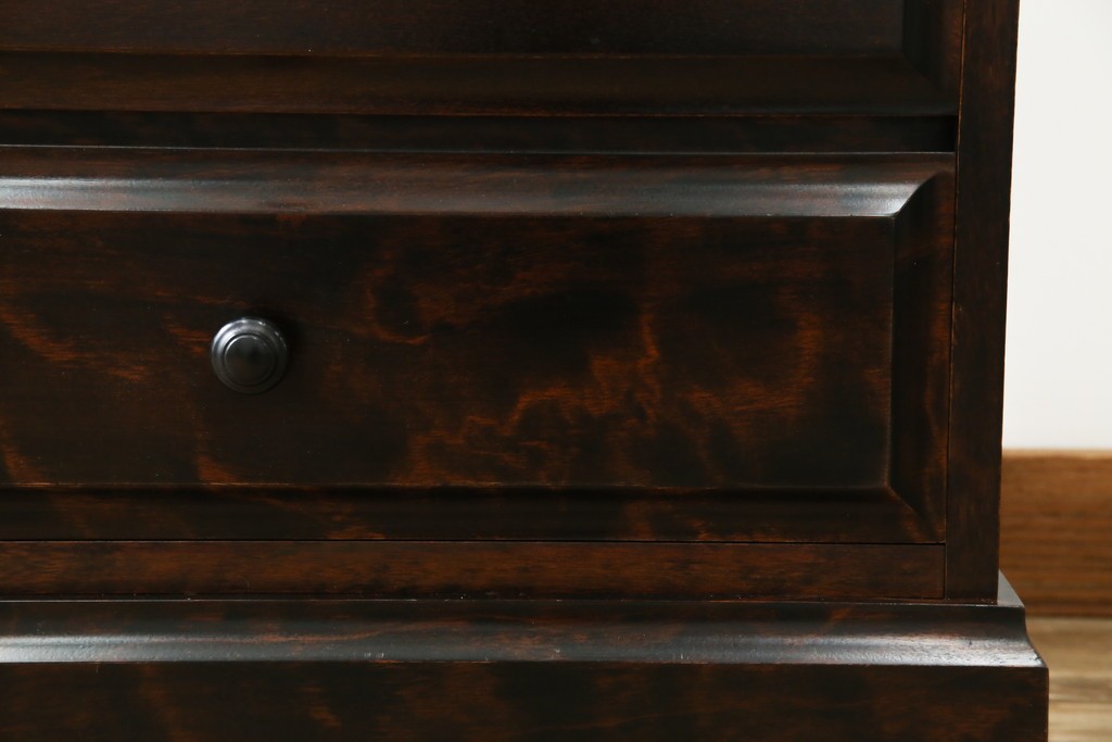 中古　国産　民芸家具　勇峰工芸　シックな佇まいが大人の空間を演出する、人気のハイチェスト　(R-054477)