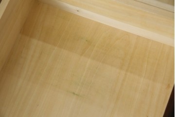 中古　国産　民芸家具　勇峰工芸　シックな佇まいが大人の空間を演出する、人気のハイチェスト　(R-054477)