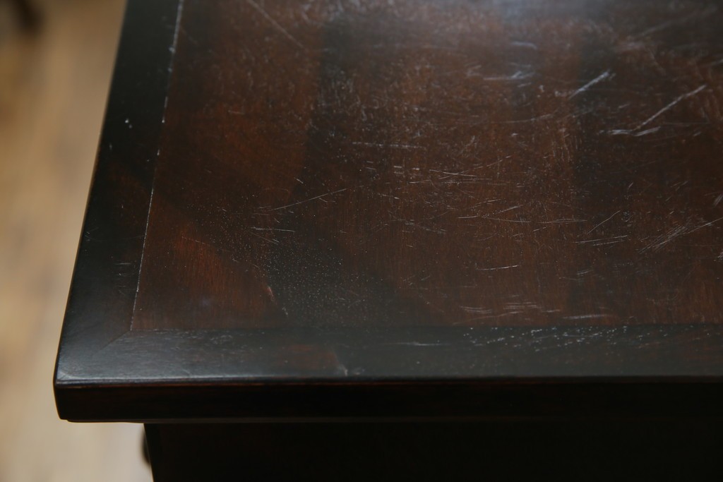 中古　国産　民芸家具　勇峰工芸　シックな佇まいが大人の空間を演出する、人気のハイチェスト　(R-054477)