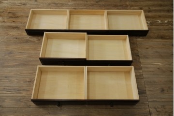 中古　国産　民芸家具　勇峰工芸　シックな佇まいが大人の空間を演出する、人気のハイチェスト　(R-054477)