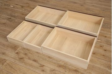 中古　北海道民芸家具　小振りなサイズ感が取り入れやすいシックなチェスト(引き出し、小タンス)(R-054478)