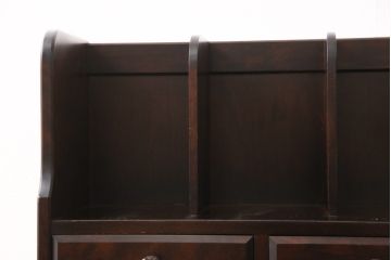 中古　北海道民芸家具　シックな色合いと品のあるデザインが目を引く本立て+写真立てセット(ブックスタンド)(R-054481)