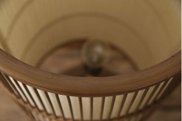 中古　みやび行燈(あんどん)　伝統工芸品　駿河竹千筋細工　和モダンな空間におすすめ!涼しげな雰囲気が魅力的なフロアスタンド(スタンド照明、スタンドライト)(R-054482)