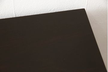 中古　北海道民芸家具　取り入れやすいサイズが嬉しい!落ち着きのある大人の空間を演出するローチェスト(引き出し、ローボード)(R-054484)