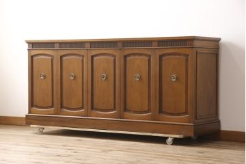 中古　DREXEL HERITAGE(ドレクセルヘリテイジ)　Triune(トライユン)　優雅な佇まいが魅力のクリデンザキャビネット(クレデンザ、サイドボード、リビングボード)(定価約66万円)(R-054491)