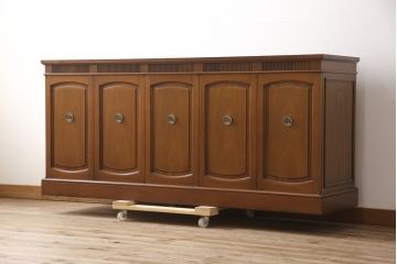 中古　DREXEL HERITAGE(ドレクセルヘリテイジ)　Triune(トライユン)　優雅な佇まいが魅力のクリデンザキャビネット(クレデンザ、サイドボード、リビングボード)(定価約66万円)(R-054492)