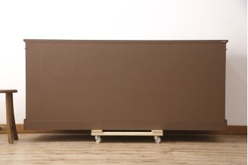中古　DREXEL HERITAGE(ドレクセルヘリテイジ)　Triune(トライユン)　優雅な佇まいが魅力のクリデンザキャビネット(クレデンザ、サイドボード、リビングボード)(定価約66万円)(R-054492)