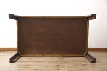 中古　美品　カリモク家具(karimoku)　domani(ドマーニ)　Morganton(モーガントン)　直線のシルエットが印象的なダイニングテーブル(定価約18万円)(食卓)(R-054498)