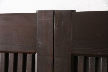 アンティーク建具　明治期　当店リメイク　格子状の帯鉄が重厚な雰囲気を醸し出すクリアガラス入り格子蔵戸2枚セット(玄関戸、格子戸、引き戸)(R-054506)