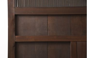 アンティーク建具　明治期　当店リメイク　縦に並んだ帯鉄がアンティークモダンな雰囲気を醸し出すクリアガラス入り格子蔵戸1枚(玄関戸、格子戸、引き戸)(R-054507)