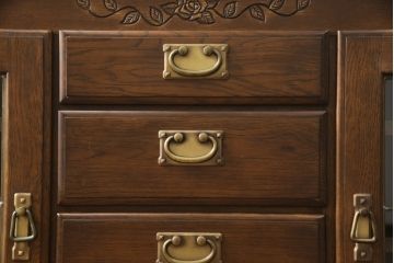 中古　美品　葉山ガーデン(葉山クラシック)　品のある佇まいが美しいサイドボード(引き出し、キャビネット)(R-054510)