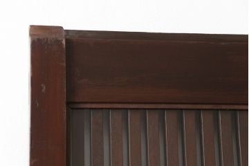アンティーク建具　大正期　当店リメイク　帯鉄の配列がおしゃれ!和モダンな空間づくりに活躍するクリアガラス入り格子蔵戸1枚(玄関戸、格子戸、引き戸)(R-054526)