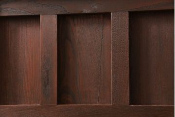 アンティーク建具　大正期　当店リメイク　帯鉄の配列がおしゃれ!和モダンな空間づくりに活躍するクリアガラス入り格子蔵戸1枚(玄関戸、格子戸、引き戸)(R-054526)