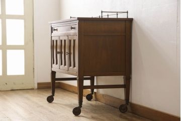 中古　美品　DREXEL HERITAGE(ドレクセルヘリテイジ)　Triune(トライユン)　クラシカルな雰囲気が素敵なキャスター付きサービス台(ワゴン、サイドボード、サーバー)(R-054535)