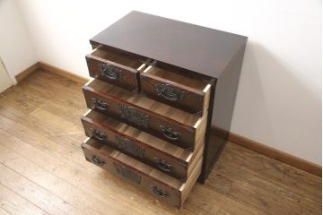中古　超美品　岩谷堂箪笥　落ち着きのある色合いが魅力!和モダンな空間づくりにもおすすめの小箪笥(サイドチェスト、引き出し、収納箪笥、衣装箪笥)(R-054539)