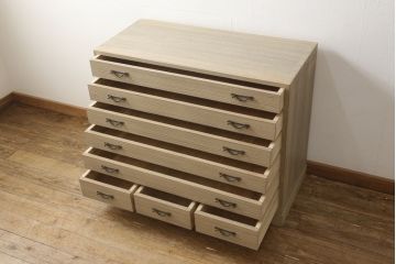 中古　美品　国産手造り　台輪付きリメイク　上品な佇まいの総桐箪笥・上段(並厚)(総桐たんす、着物箪笥、衣装箪笥、サイドチェスト)(定価約64万円)(R-054542)