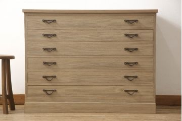 中古　美品　国産手造り　天板リメイク　上品な佇まいの総桐箪笥・下段(並厚)(総桐たんす、着物箪笥、衣装箪笥、サイドチェスト)(R-054543)