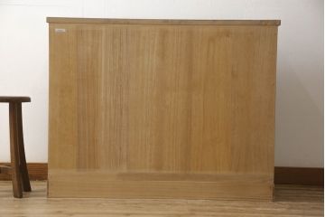 中古　美品　国産手造り　天板リメイク　上品な佇まいの総桐箪笥・下段(並厚)(総桐たんす、着物箪笥、衣装箪笥、サイドチェスト)(R-054543)