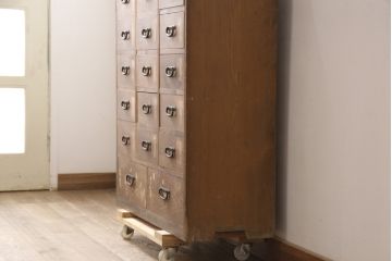 和製アンティーク　ヒノキ材　引き出し20杯　明治大正期の時代を感じる薬箪笥(チェスト、小物収納、収納たんす)(R-054544)