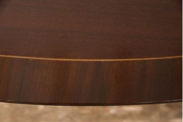 中古　美品　アメリカ　Baker(ベーカー社)　マホガニー材　品のある佇まいが目を引くセンターテーブル(ローテーブル)(R-054547)
