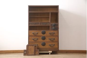 和製アンティーク　珍しいデザインが魅力的な時代箪笥収納棚(キャビネット、戸棚、引き出し)(R-054565)