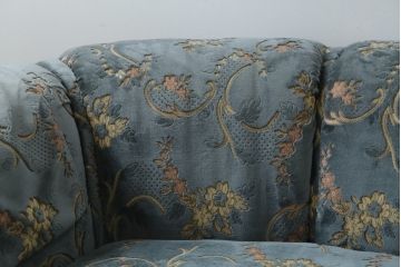 中古　美品　DREXEL HERITAGE(ドレクセルヘリテイジ)　アームカバー付き　上質な空間づくりにおすすめ!落ち着いた色合いが魅力の2.5人掛けワイドソファ(2Pソファ、2人掛け、二人掛け、3人掛け、三人掛け、3P)(定価約120万円)(R-054566)