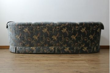 中古　美品　DREXEL HERITAGE(ドレクセルヘリテイジ)　アームカバー付き　上質な空間づくりにおすすめ!落ち着いた色合いが魅力の2.5人掛けワイドソファ(2Pソファ、2人掛け、二人掛け、3人掛け、三人掛け、3P)(定価約120万円)(R-054566)