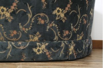 中古　美品　DREXEL HERITAGE(ドレクセルヘリテイジ)　アームカバー付き　上質な空間づくりにおすすめ!落ち着いた色合いが魅力の2.5人掛けワイドソファ(2Pソファ、2人掛け、二人掛け、3人掛け、三人掛け、3P)(定価約120万円)(R-054566)