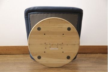 中古　美品　カリモク家具(karimoku)　ザ・ファースト　本革リクライニングチェア+オットマンのセット(定価約30万円)(アームチェア、1人掛けソファ)(R-054570)