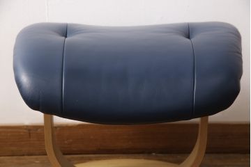 中古　美品　カリモク家具(karimoku)　ザ・ファースト　本革リクライニングチェア+オットマンのセット(定価約30万円)(アームチェア、1人掛けソファ)(R-054571)