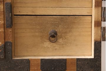 和製アンティーク　総桐材　会津産　歴史を感じる佇まいが魅力的な時代箪笥ローボード(和たんす、ローチェスト、引き出し、収納箪笥)(R-054576)