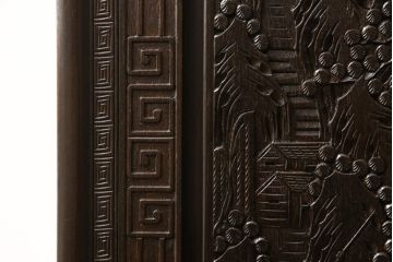 ビンテージ家具　高級品　シノワズリ様式　クルミ材　手彫りの彫刻が細やかで美しいサイドボード(キャビネット、収納棚、ヴィンテージ)(R-054579)