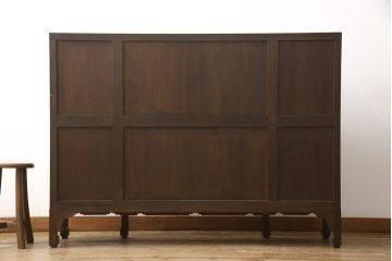 ビンテージ家具　高級品　シノワズリ様式　クルミ材　手彫りの彫刻が細やかで美しいサイドボード(キャビネット、収納棚、ヴィンテージ)(R-054579)