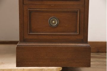 中古　DREXEL HERITAGE(ドレクセルヘリテイジ)　Triune(トライユン)　レザートップが格好いいマホガニー材製のデスク(定価約75万円)(両袖机、在宅ワーク、在宅用ワークデスク)(R-054588)