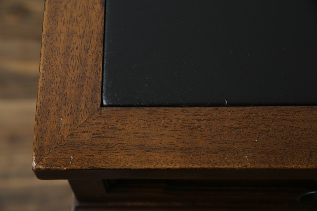 中古　DREXEL HERITAGE(ドレクセルヘリテイジ)　Triune(トライユン)　レザートップが格好いいマホガニー材製のデスク　定価約75万円相当　(R-054588)