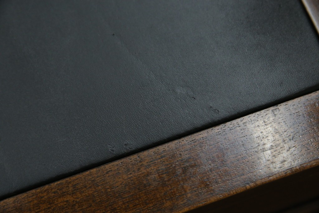 中古　DREXEL HERITAGE(ドレクセルヘリテイジ)　Triune(トライユン)　レザートップが格好いいマホガニー材製のデスク　定価約75万円相当　(R-054588)