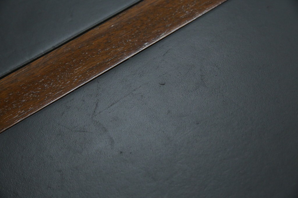 中古　DREXEL HERITAGE(ドレクセルヘリテイジ)　Triune(トライユン)　レザートップが格好いいマホガニー材製のデスク　定価約75万円相当　(R-054588)