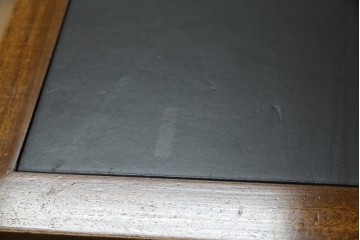 中古　DREXEL HERITAGE(ドレクセルヘリテイジ)　Triune(トライユン)　レザートップが格好いいマホガニー材製のデスク　定価約75万円相当　(R-054588)