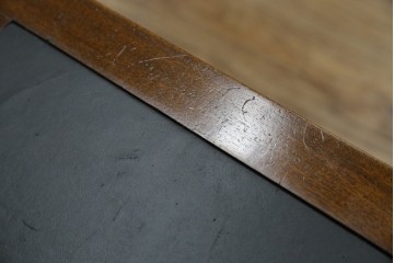 中古　DREXEL HERITAGE(ドレクセルヘリテイジ)　Triune(トライユン)　レザートップが格好いいマホガニー材製のデスク　定価約75万円相当　(R-054588)